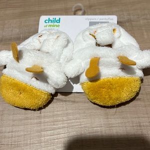Carter’s New Born Giraffe Slippers